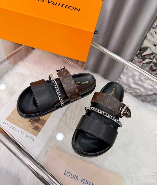 Louis Vuitton LV Premium Cowhide Leather Lined Platform Slides
