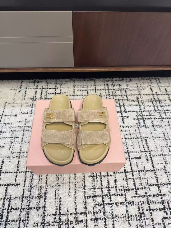 Miu Miu Soft Suede Comfort Elegant Casual Sandals