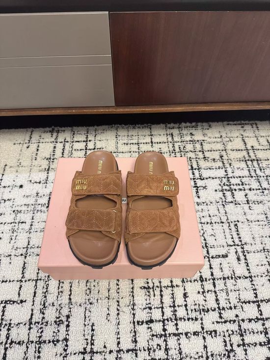 Miu Miu Soft Suede Comfort Elegant Casual Sandals