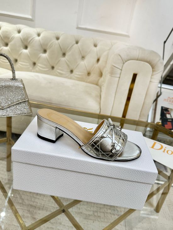 Christian Dior Embroidered Bow Decor Leather Slippers with Hardware Accent