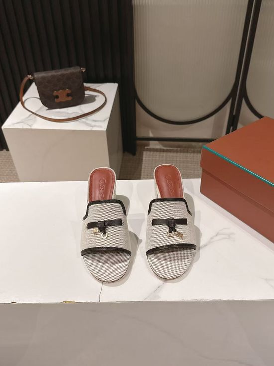 Loro Piana Tassel Buckle Slide Sandals Soft Comfortable Non-slip Elegant Footwear
