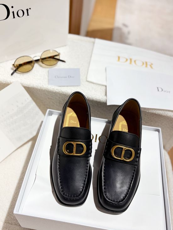 Christian Dior Leather Dress Shoes with Decorative Metal Buckle