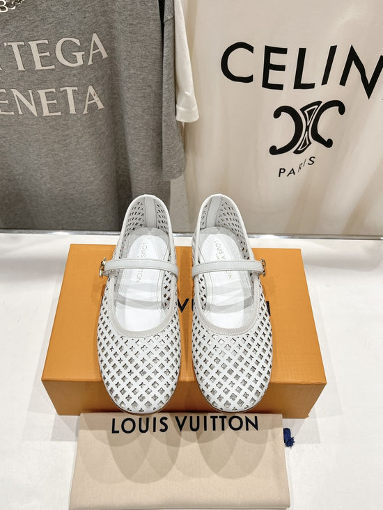 Louis Vuitton Genuine Leather Elegant Comfortable Mary Jane Flats