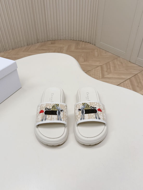 Christian Dior Premium Embroidery Comfortable Flat Slide Sandals