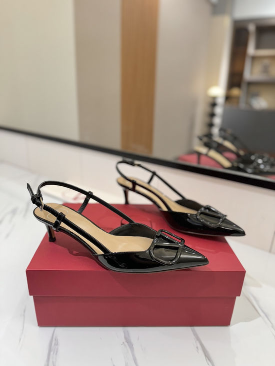 Valentino Elegant V-Logo Pointed Toe Sandals with Paint Finish