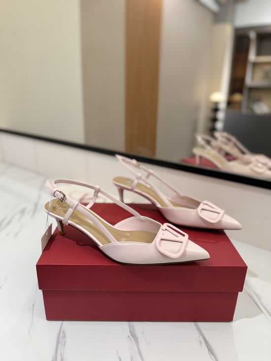 Valentino Elegant V-Logo Pointed Toe Sandals with Paint Finish