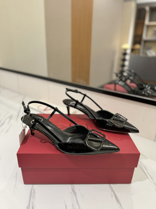 Valentino Elegant V-Logo Pointed Toe Sandals with Paint Finish