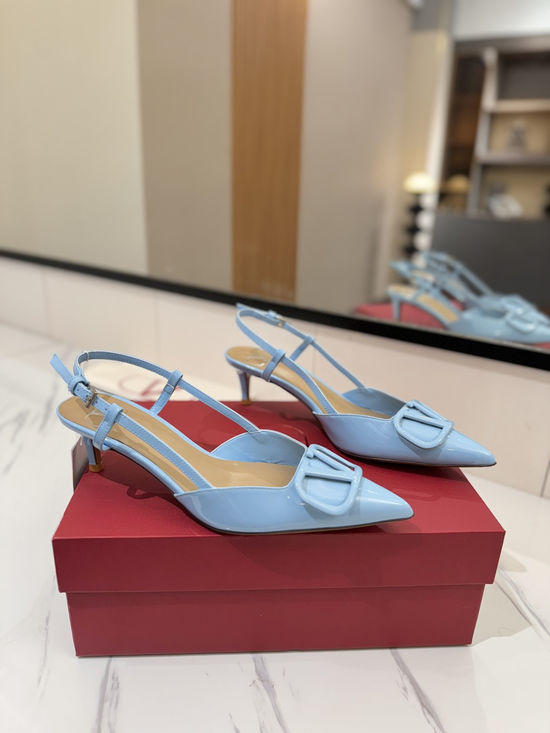 Valentino Elegant V-Logo Pointed Toe Sandals with Paint Finish