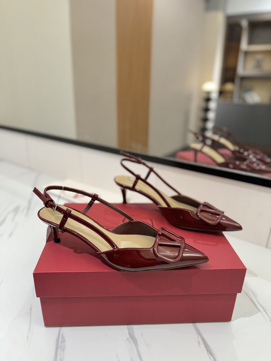 Valentino Elegant V-Logo Pointed Toe Sandals with Paint Finish