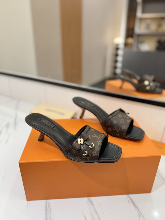 Louis Vuitton Elegant Open-Toe Sandals with Premium Materials and Custom Heel