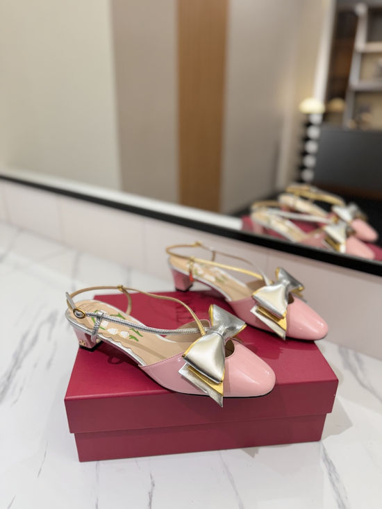 Valentino Bow Leather Open Toe Flat Sandals