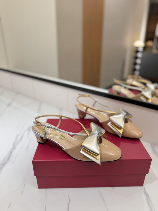 Valentino Bow Leather Open Toe Flat Sandals