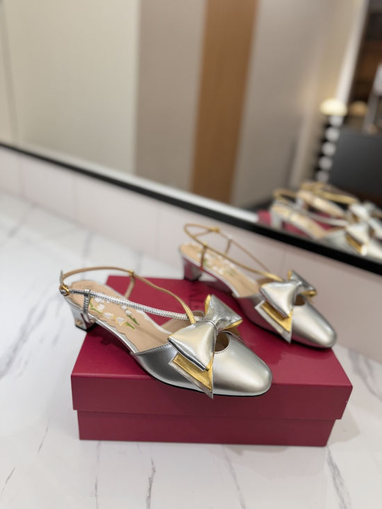 Valentino Bow Leather Open Toe Flat Sandals