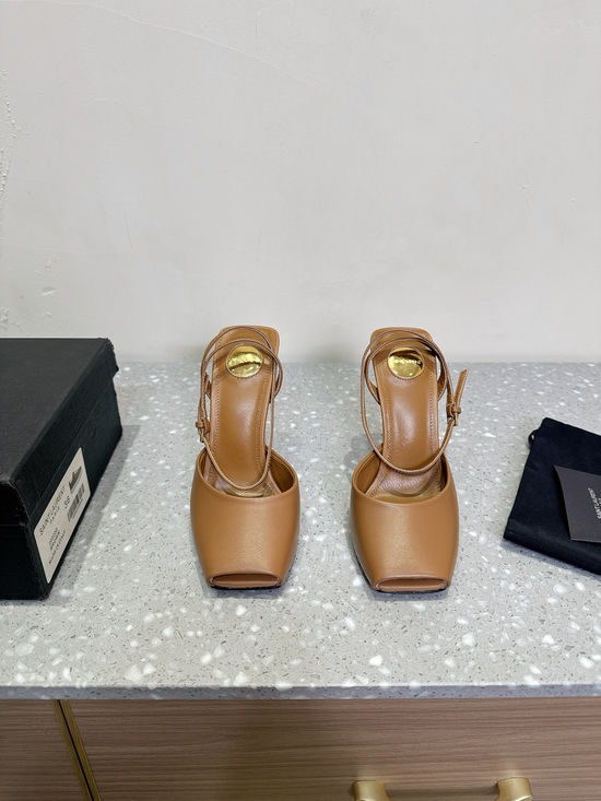 Yves Saint Laurent Elegant High-heeled Sandals with Stable Design