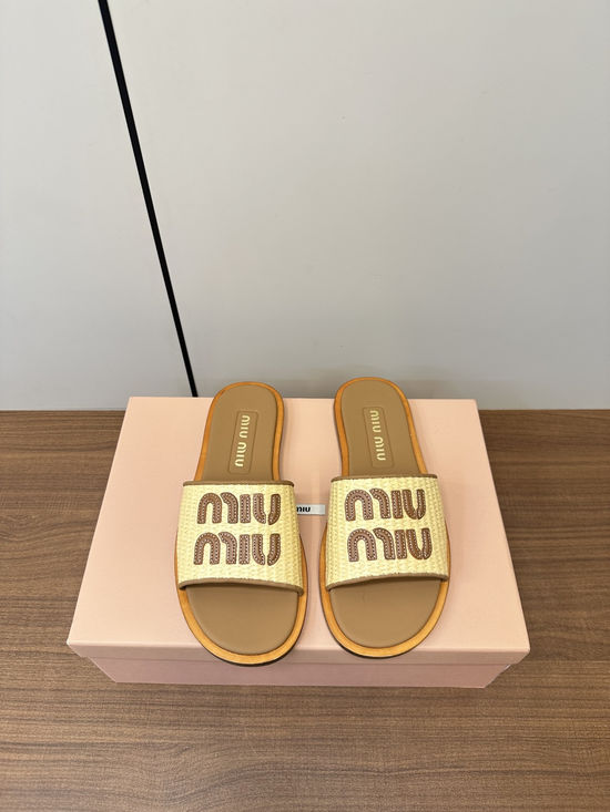 Miu Miu Versatile Woven Flat Casual Slide Sandals