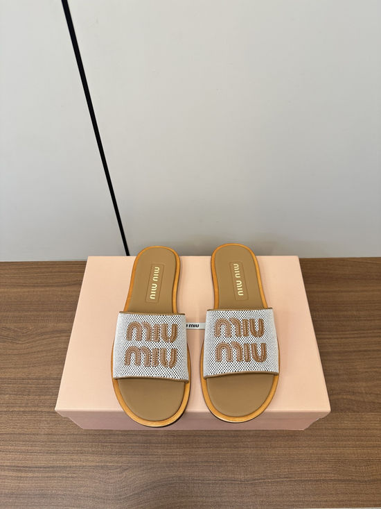 Miu Miu Classic Woven Flat Sandals With Leather Sole