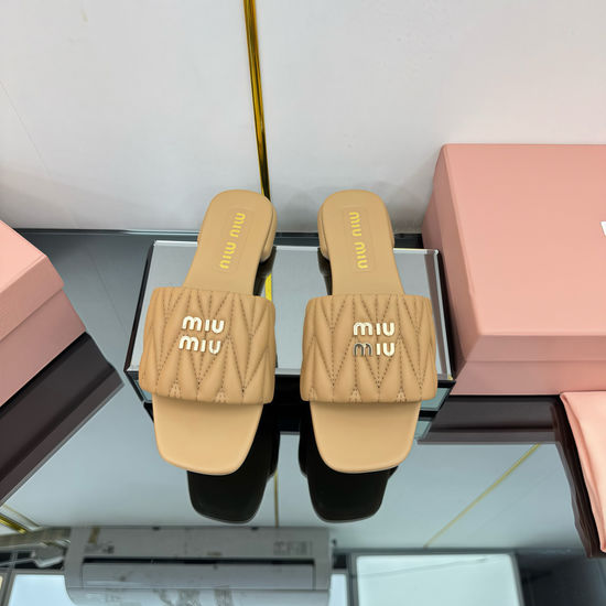 Miu Miu Sheepskin Sandals Soft Comfortable Anti-slip Sole Casual Footwear