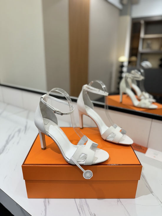Hermes Elegant Palm Grain Leather High Heel Dress Shoes