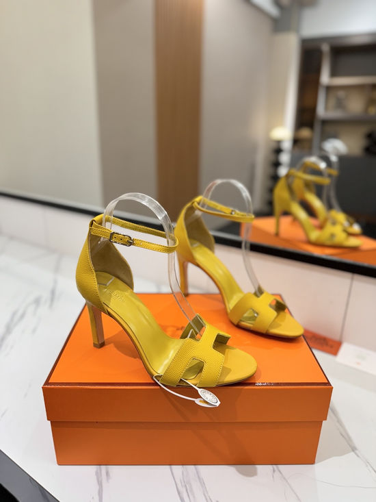 Hermes Elegant Palm Grain Leather High Heel Dress Shoes