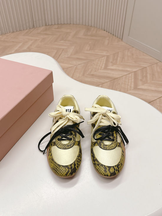 Miu Miu Snakeskin Print Casual Sneakers Lightweight Soft Comfortable Versatile Shoes
