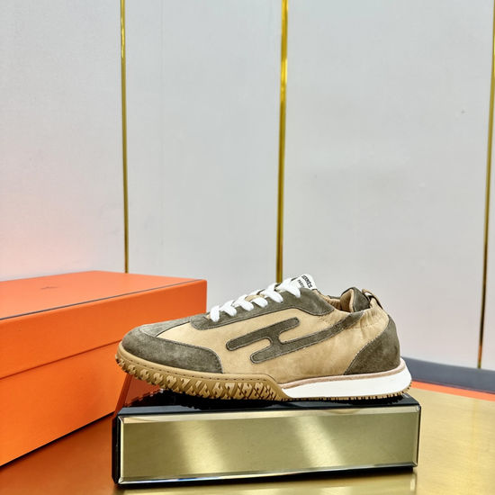Hermes Retro Style Leather Skate Shoes with Comfortable Lining