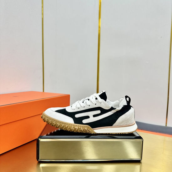 Hermes Retro Style Leather Skate Shoes with Comfortable Lining