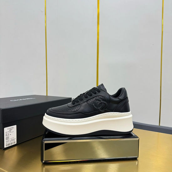 Chanel Classic Embroidered Casual Fashion Comfortable Sneakers