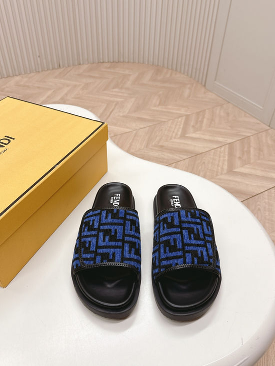 Fendi Wide Strap Non-slip Comfortable Casual Beach Slide Sandals