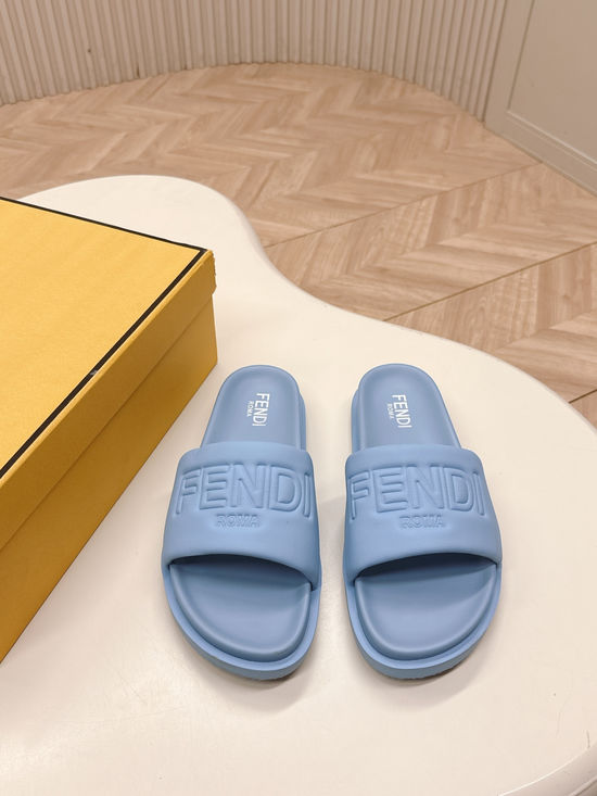 Fendi Wide Strap Non-slip Comfortable Casual Beach Slide Sandals