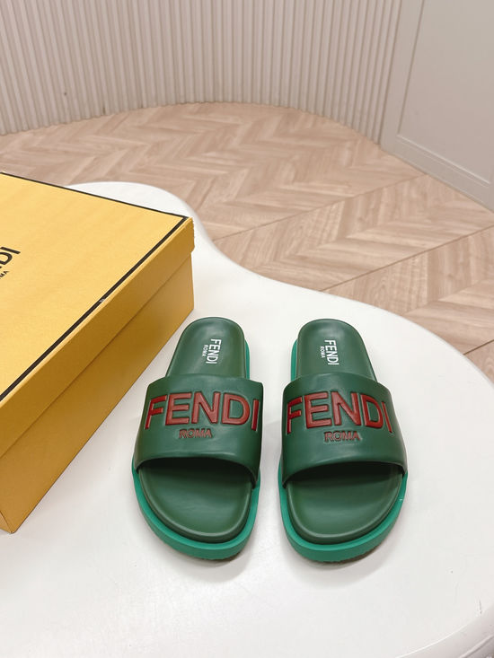 Fendi Wide Strap Non-slip Comfortable Casual Beach Slide Sandals