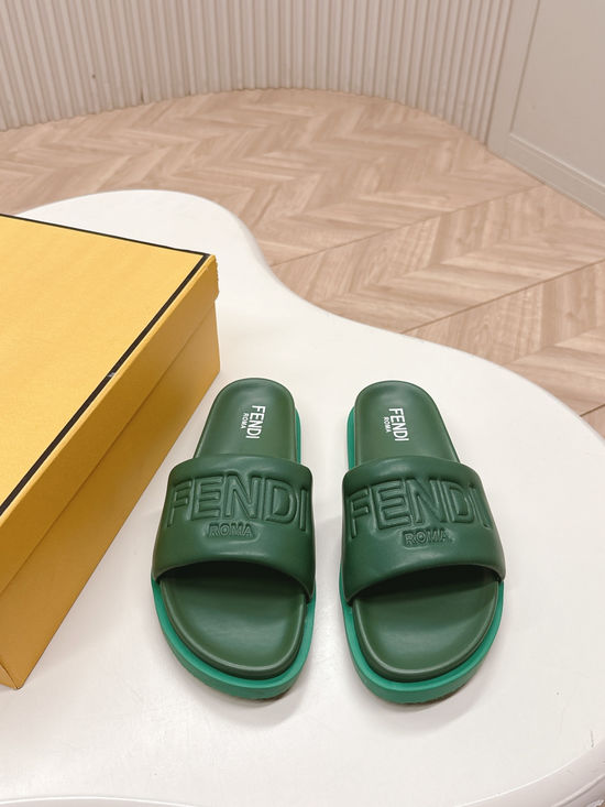 Fendi Wide Strap Non-slip Comfortable Casual Beach Slide Sandals