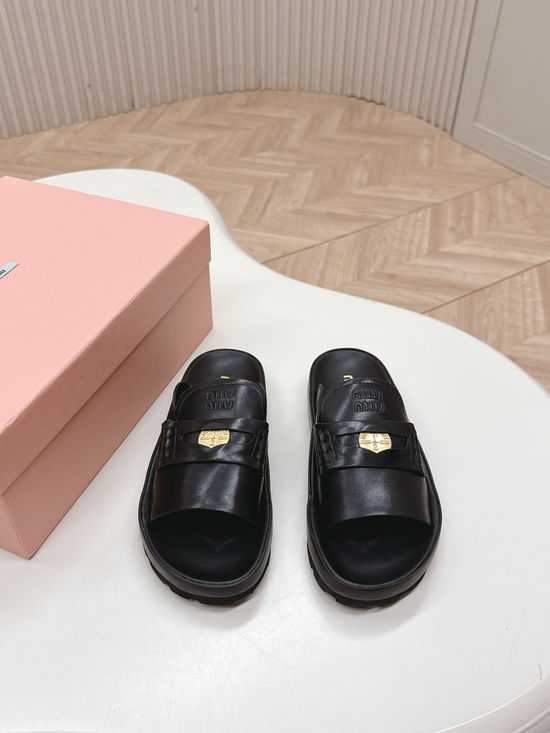 Miu Miu Vintage Decor Slides Soft Leather Lining Non-slip Casual Daily Slippers