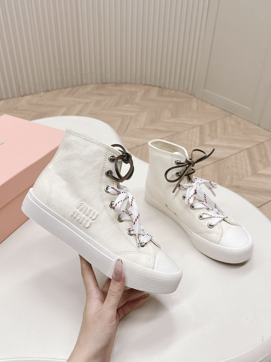 Miu Miu Casual Canvas Sneakers with Double Lace Design