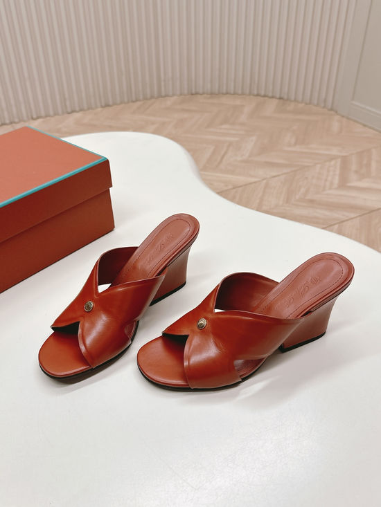 Loro Piana Comfortable Minimalist Flip Flops Soft Sole Non Slip Casual Shoes