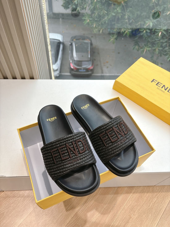 Fendi Premium Woven Casual Slippers with Soft Lining
