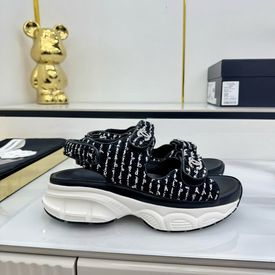 Chanel Premium Leather Upper Casual Comfort Beach Slides