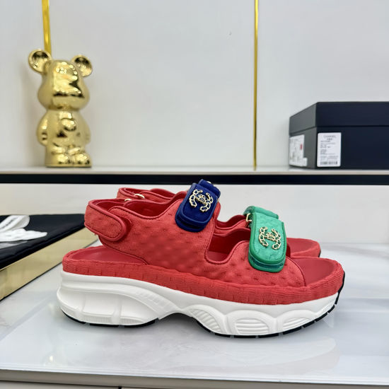 Chanel Premium Leather Upper Casual Comfort Beach Slides
