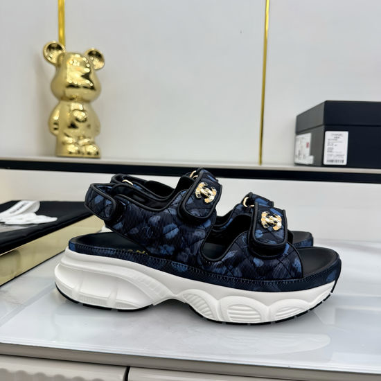 Chanel Premium Leather Upper Casual Comfort Beach Slides