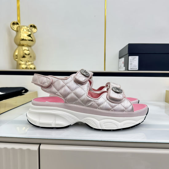 Chanel Soft Leather Upper Comfortable Casual Beach Slides
