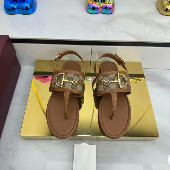 Gucci Gold Buckle Leather Toe Post Sandals Premium Quality