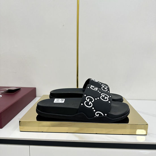 Gucci Embossed Logo Slide Sandals Waterproof Non-slip Casual Slippers