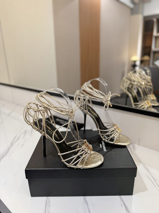 Yves Saint Laurent Glamorous Alphabet Buckle High Heeled Shoes