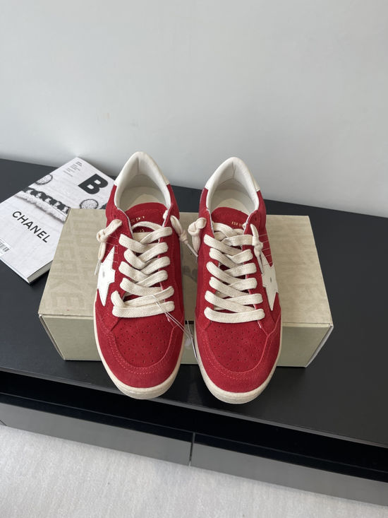 Golden Goose Casual Distressed Sneakers Comfortable Versatile Everyday Footwear