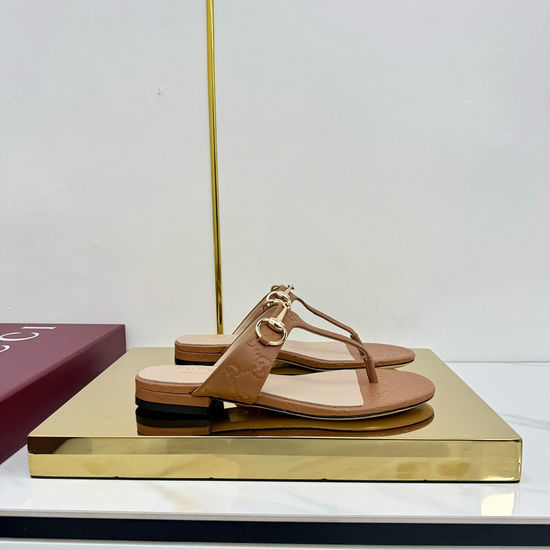 Gucci Classic Buckle Genuine Leather Flip Flop Sandals