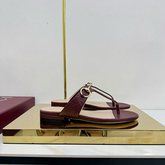 Gucci Classic Buckle Genuine Leather Flip Flop Sandals