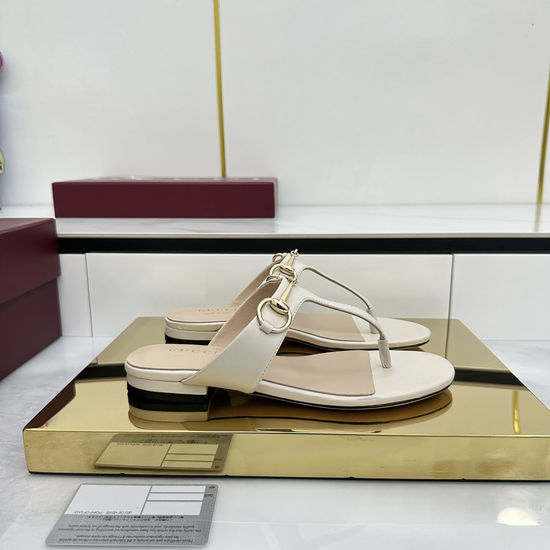 Gucci Classic Buckle Genuine Leather Flip Flop Sandals