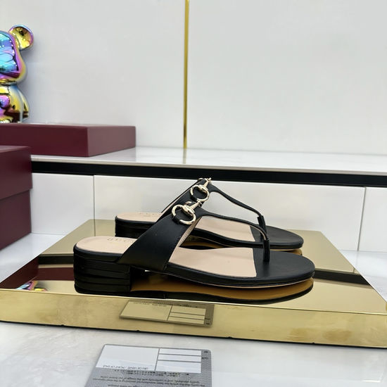 Gucci Classic Buckle Genuine Leather Flip Flop Sandals