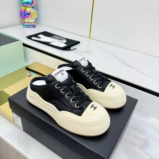 Chanel Two-tone Sheepskin Leather Casual Fashion Sneakers
