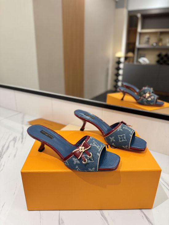 Louis Vuitton Elegant Open-Toe Sandals with Premium Materials and Custom Heel