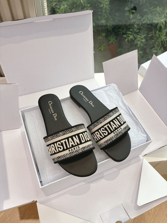 Christian Dior Embroidered Slip On Sandals Soft Lining Non-slip Sole Shoes